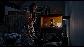 Actress - Yuki Mamiya, Airi Aoki: Movie - Chijin no ai reversed